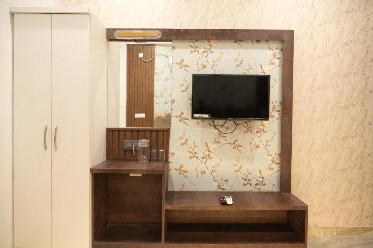 Holy Land Otel Varanasi Dış mekan fotoğraf